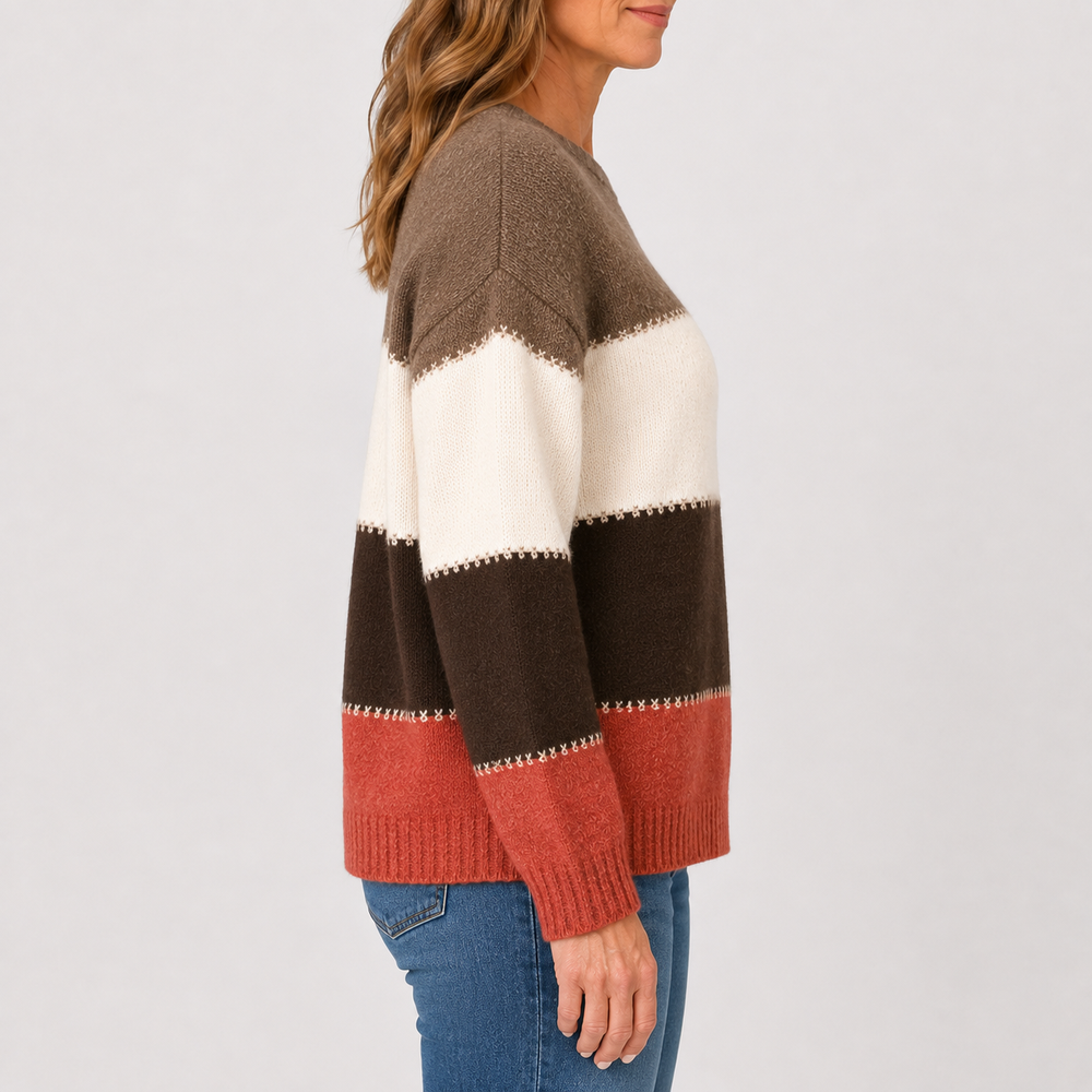 Pull à larges bandes colorées, vue de profil